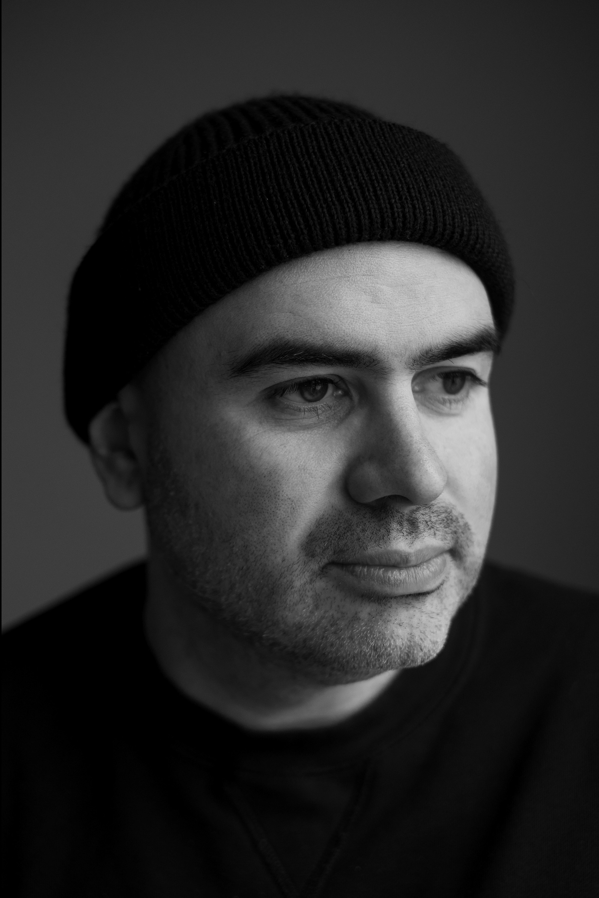 Felipe Gálvez backdrop