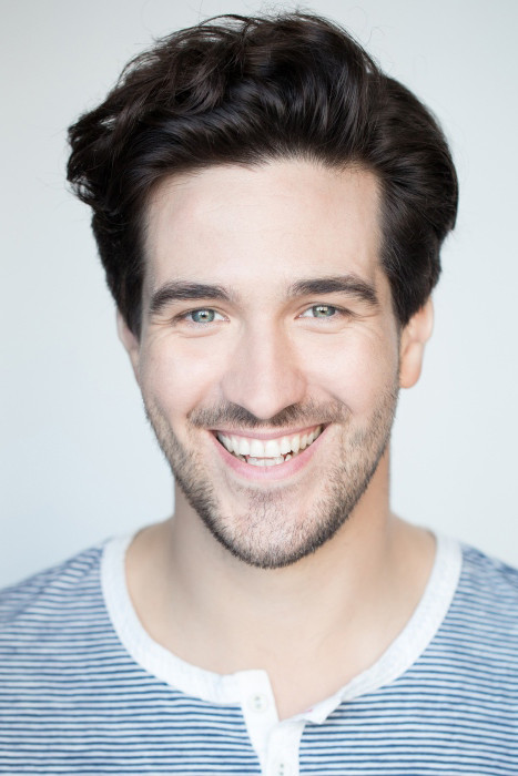 Olivier Gervais-Courchesne backdrop