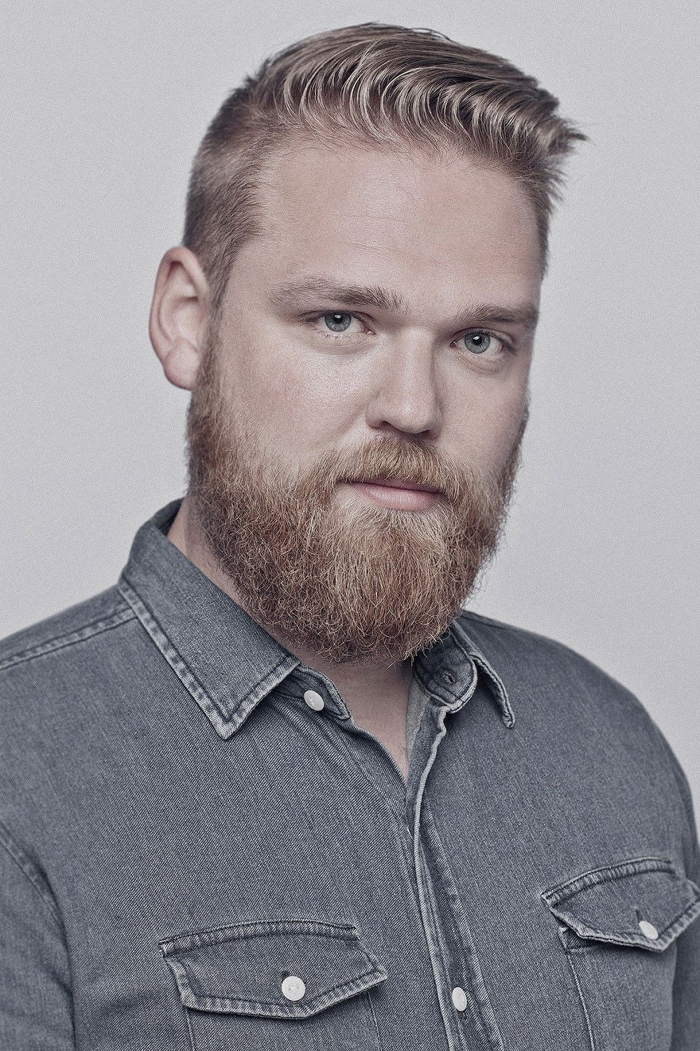 Timon Birkhofer backdrop