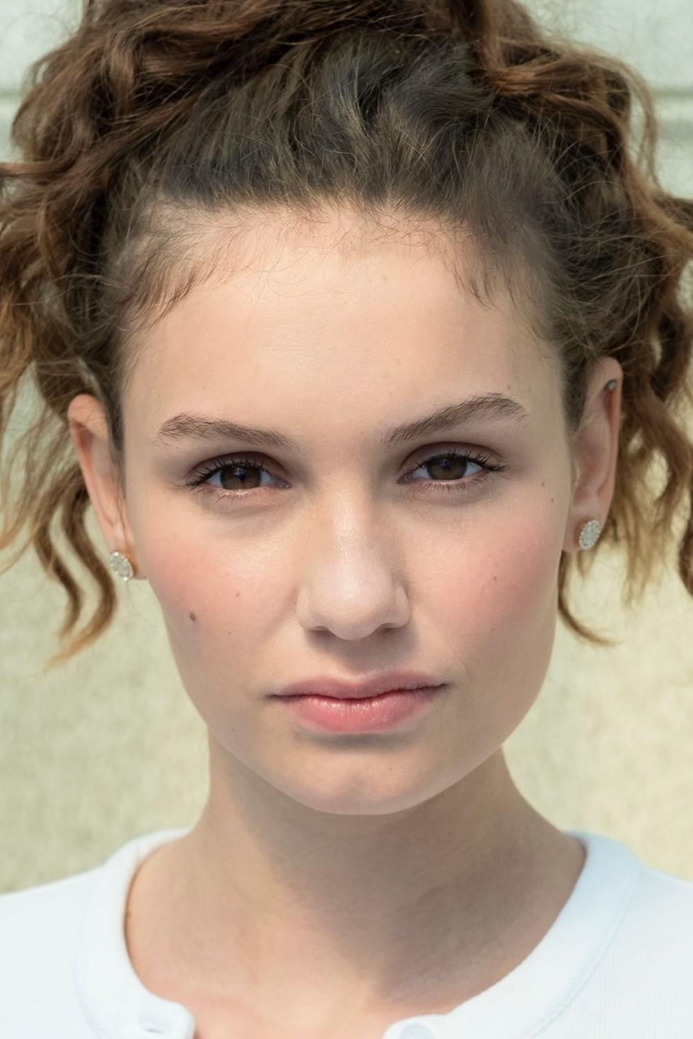 Valeria Eisenbart backdrop