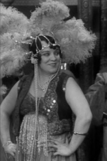 Lola Harvey backdrop