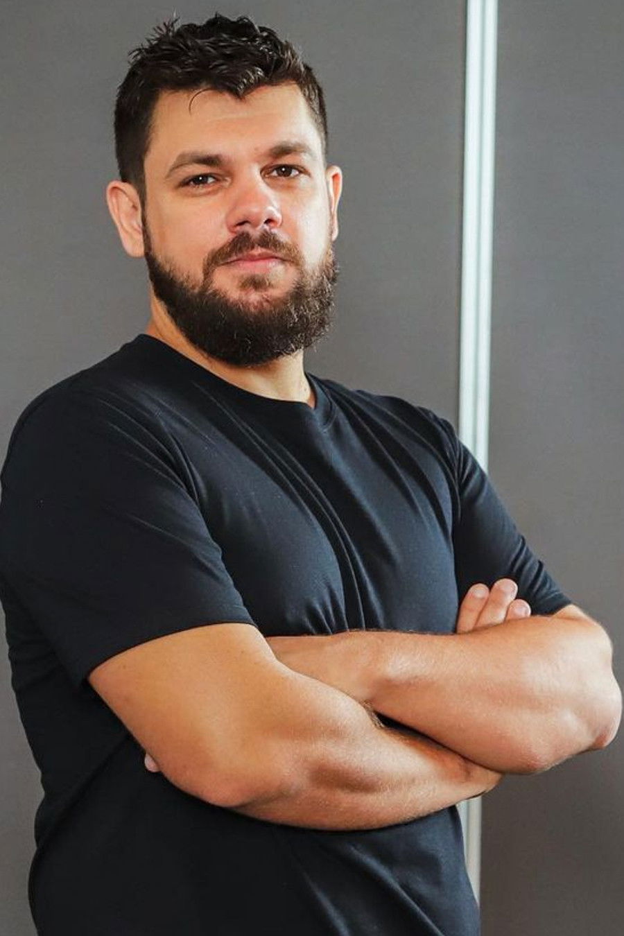 Mauricio Rial Banti backdrop