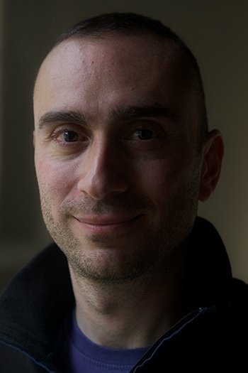 Rani Naamani backdrop