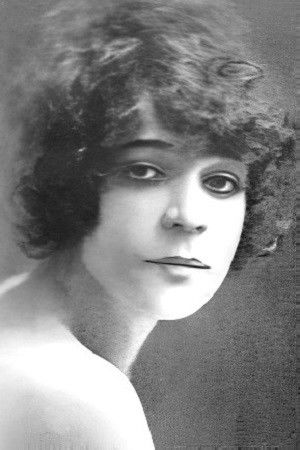 Nina Speight backdrop