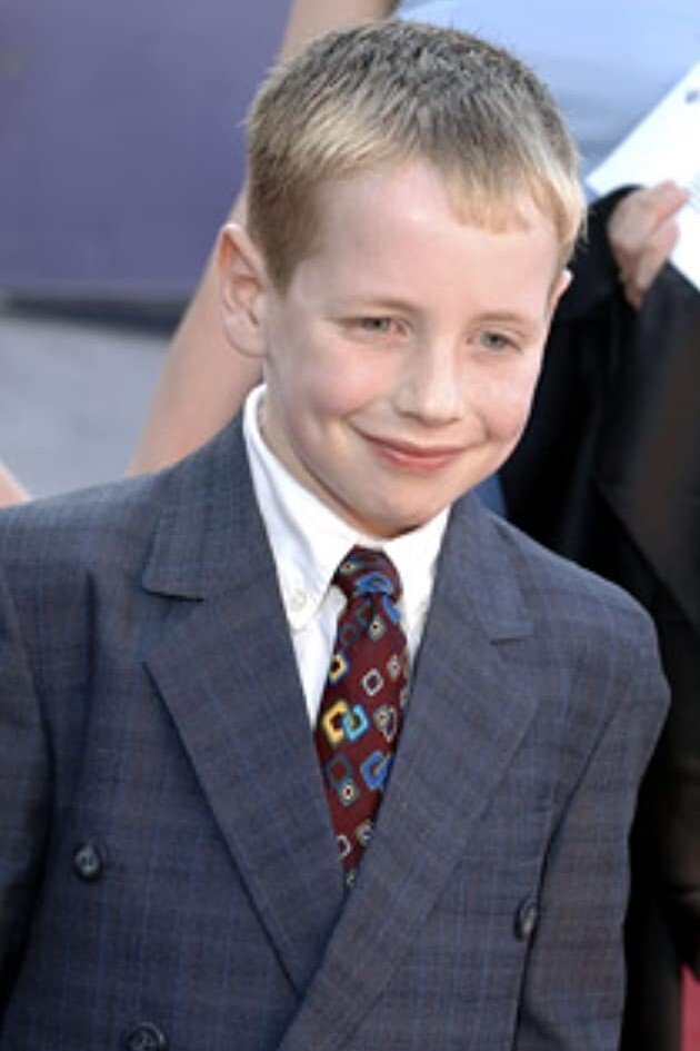 Patrick Louis backdrop