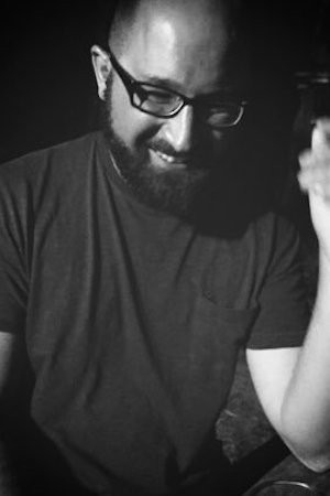 Toño Chouza backdrop