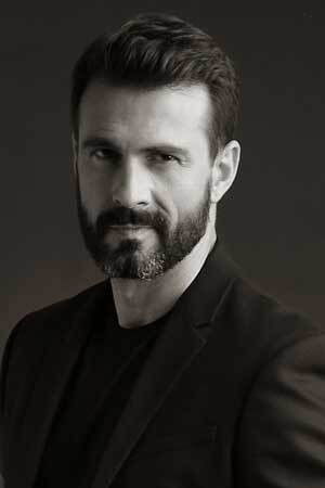 Joan Miquel Artigues backdrop