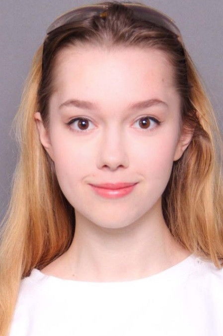 Alisa Lukshina backdrop