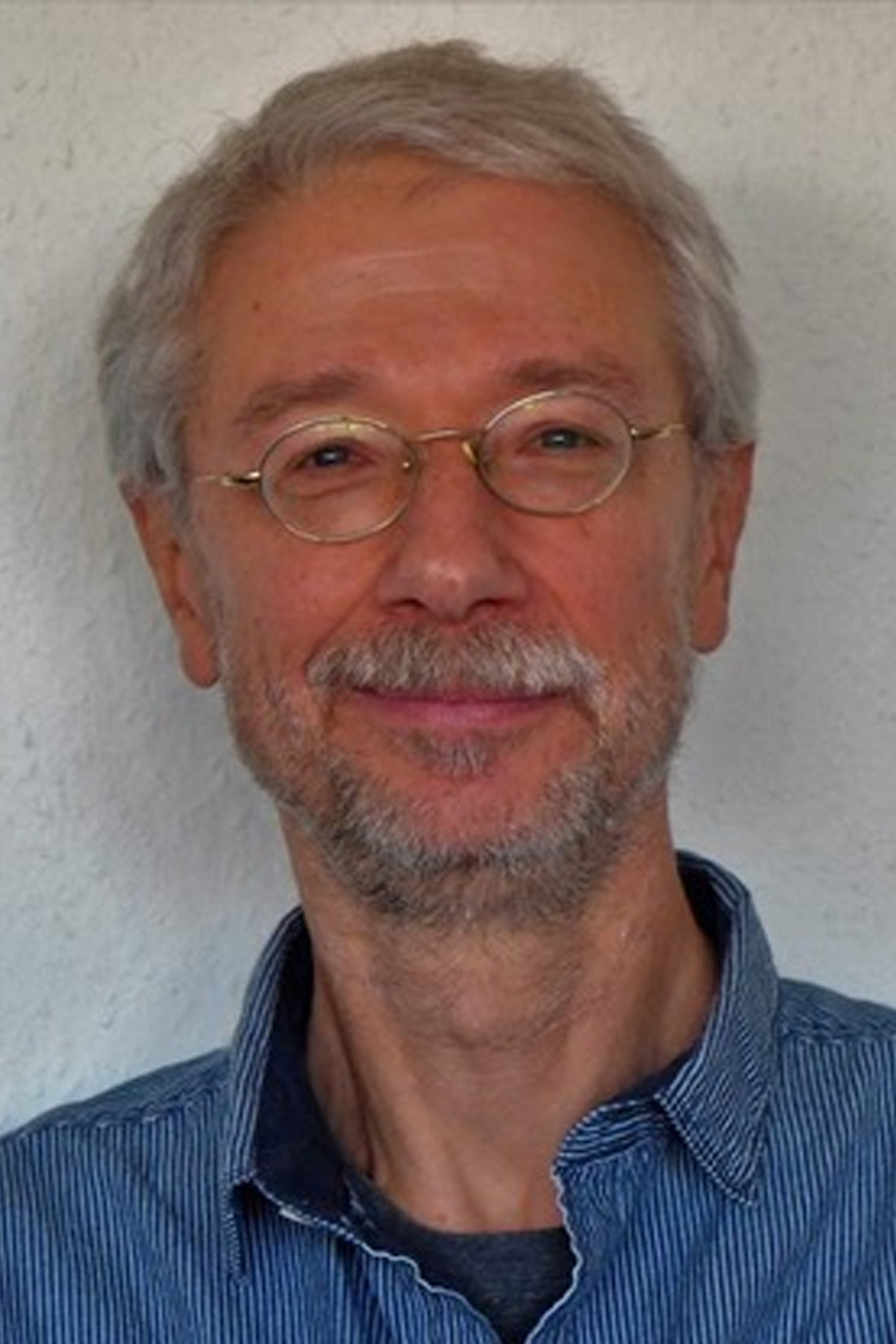 Miguel Machalski backdrop