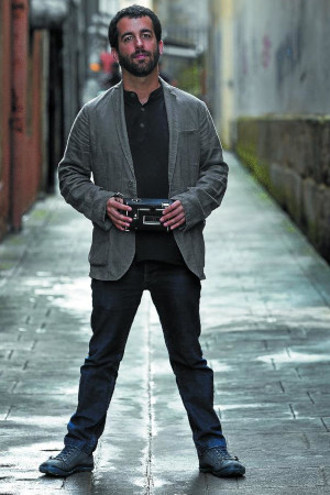 Josu Martínez backdrop