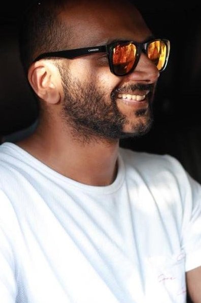 Muhsin Parari backdrop