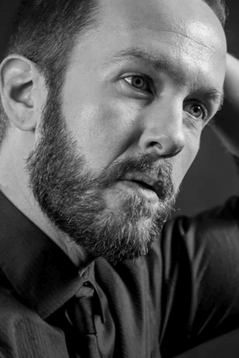 Braden Lynch backdrop