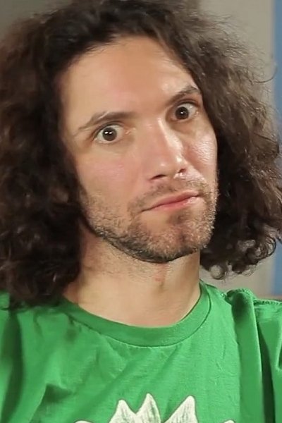 Dan Avidan backdrop