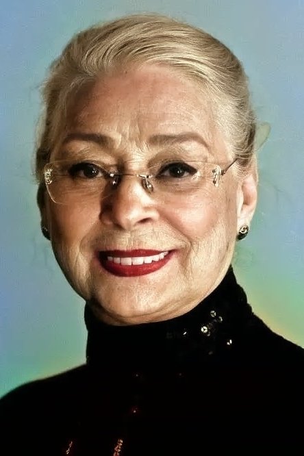 Tülin Oral backdrop