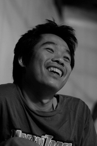 Nitipong Thinthupthai backdrop