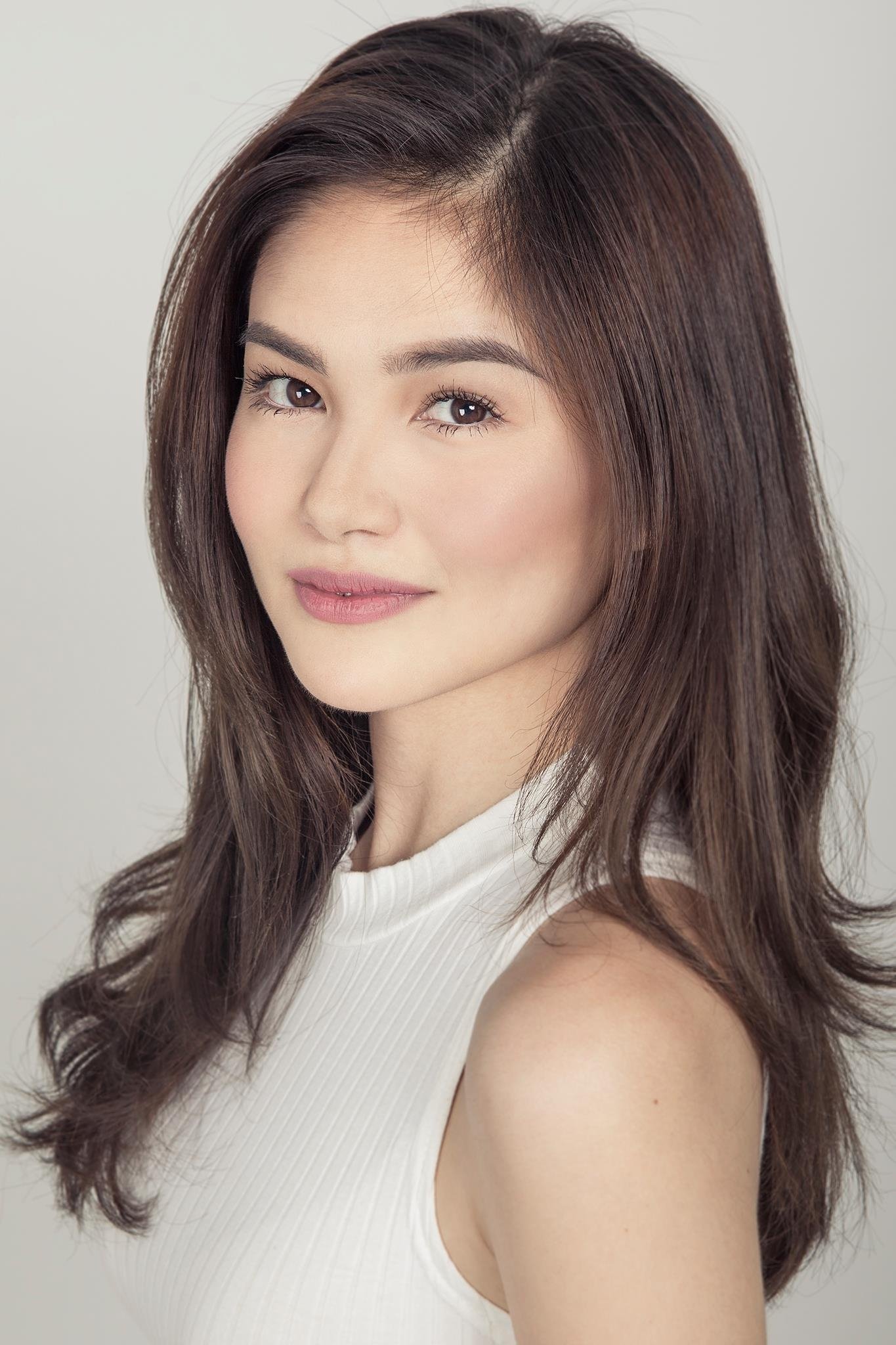 Elisse Joson backdrop