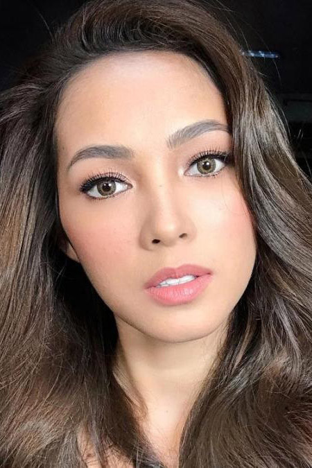 Catherine Rem backdrop