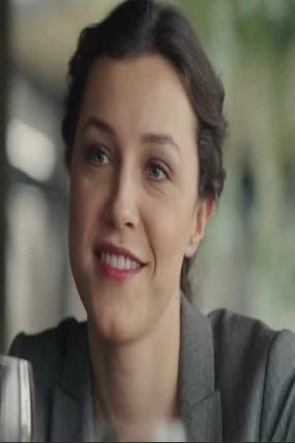 Vaja Dujović backdrop