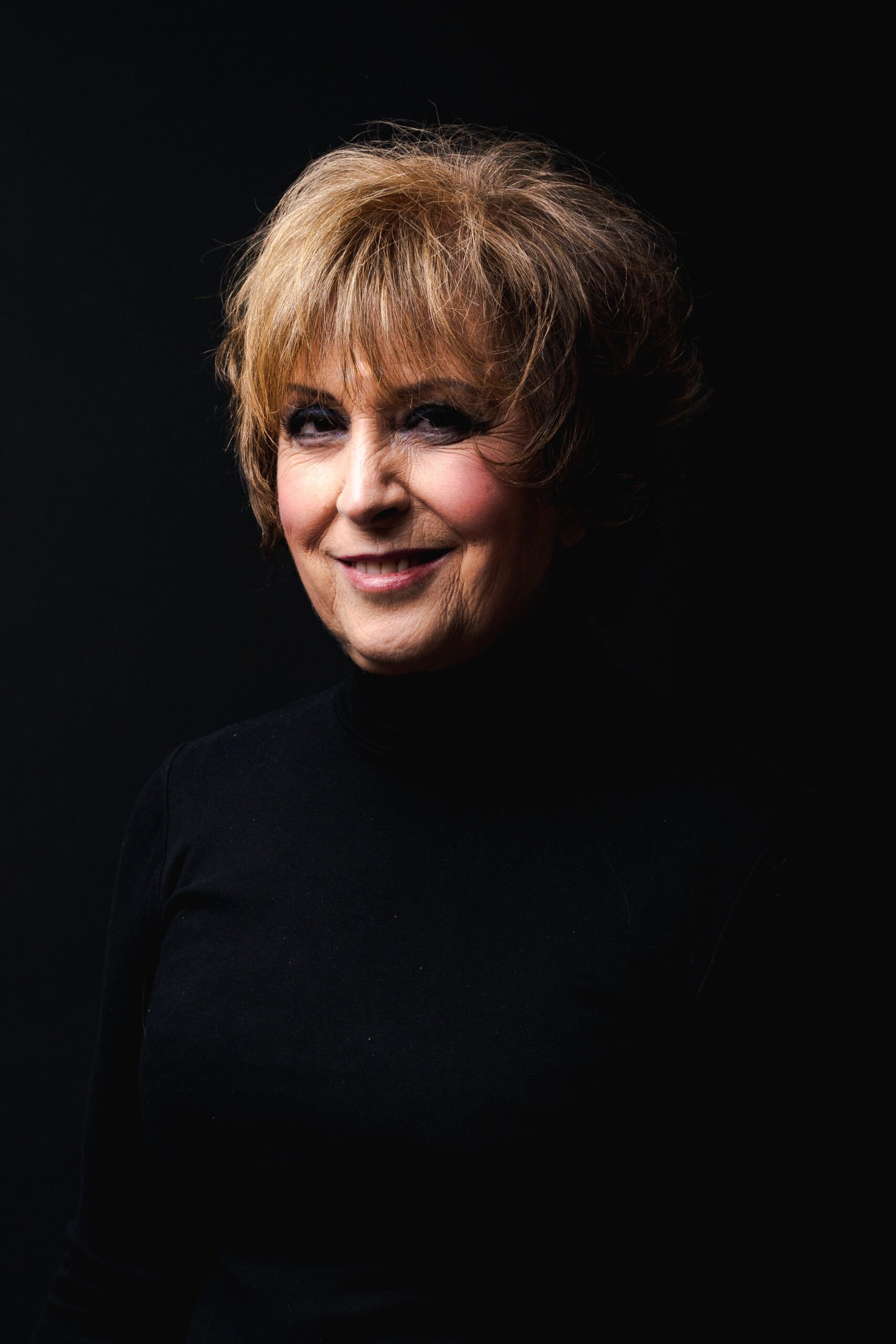 Luisa Ezquerra backdrop