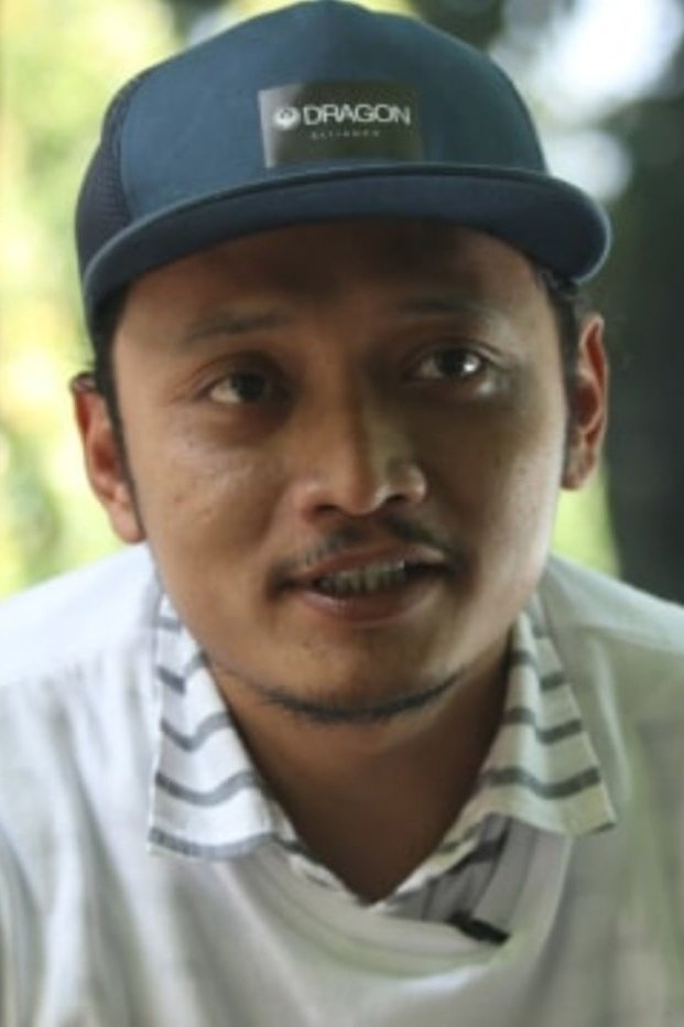 Hestu Saputra backdrop