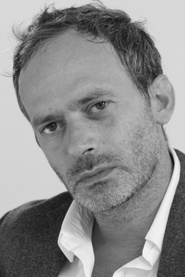 Francis Leplay backdrop