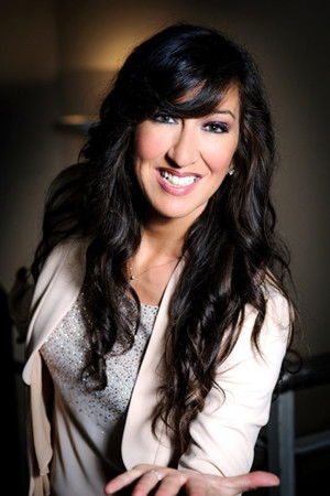 Emanuela Aureli: Emanuela Aureli backdrop