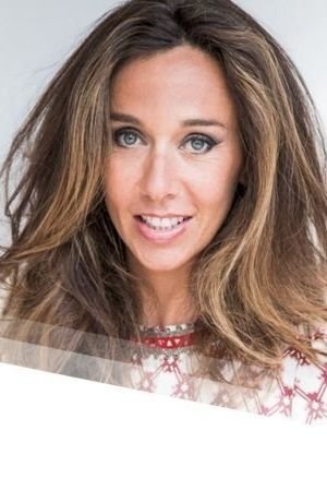 Charlotte Des Georges backdrop