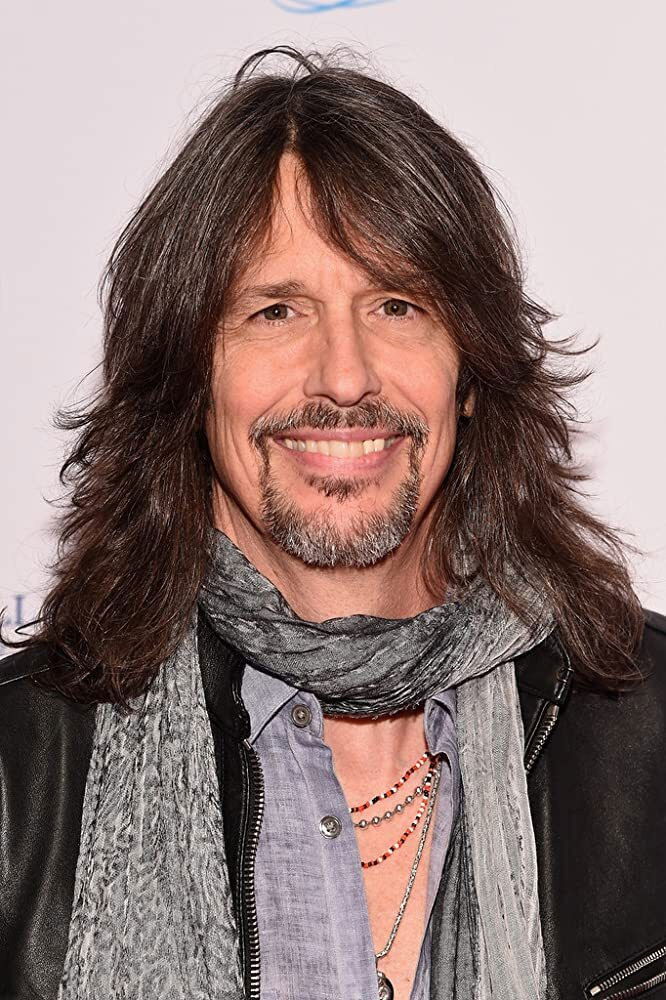 Kelly Hansen backdrop