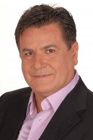 Giannis Kapetanios backdrop