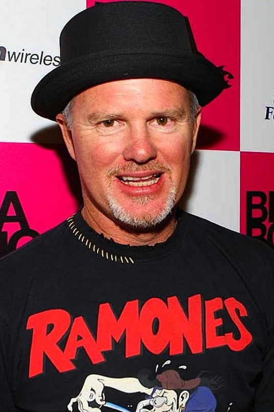 Graham Stapelberg backdrop