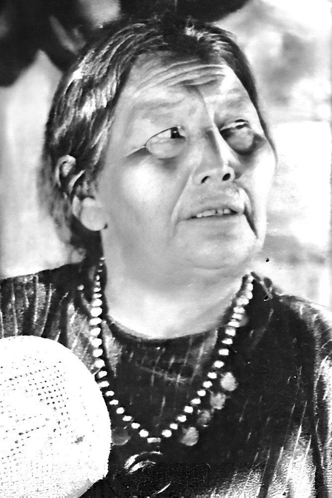 Minnie Devereaux backdrop