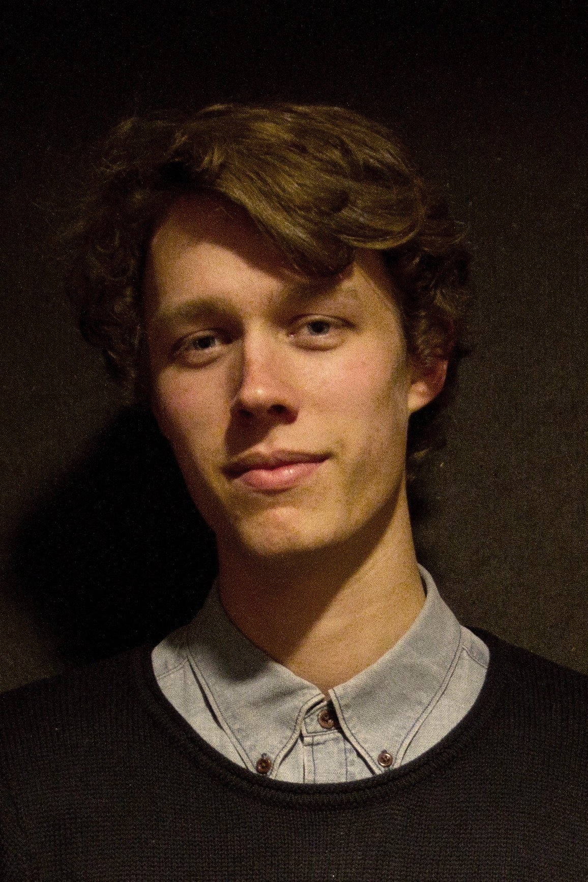 Halfdan Ullmann Tøndel backdrop