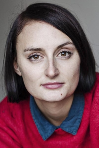 Laura Elsworthy backdrop