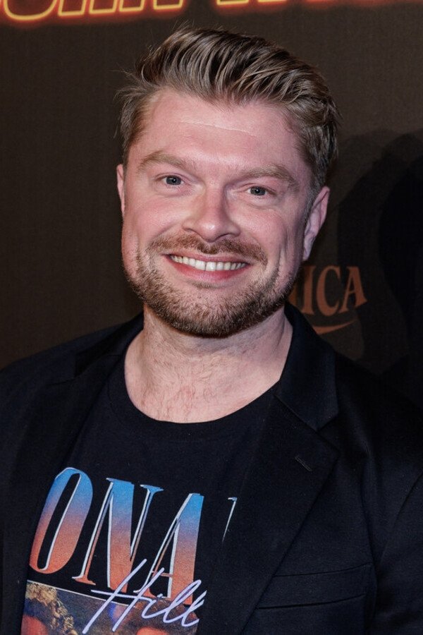 Niels Oosthoek backdrop