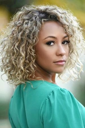 Asia'h Epperson backdrop