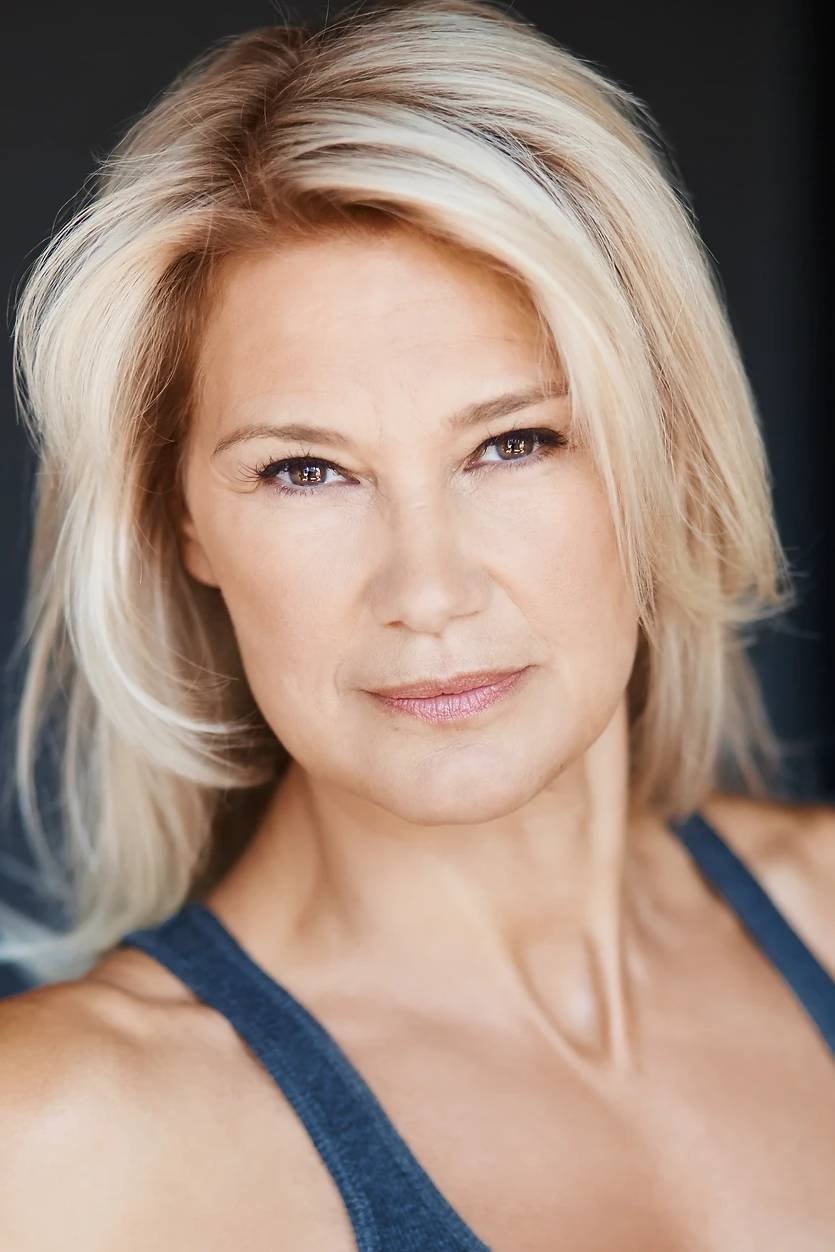 Valeri Uajzeman backdrop