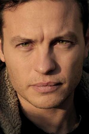 Federico Tolardo backdrop