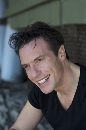 Stratos Tzortzoglou backdrop