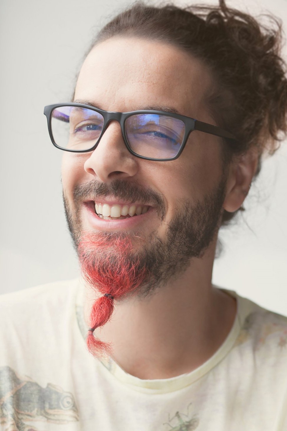 Thanasis Neofotistos backdrop