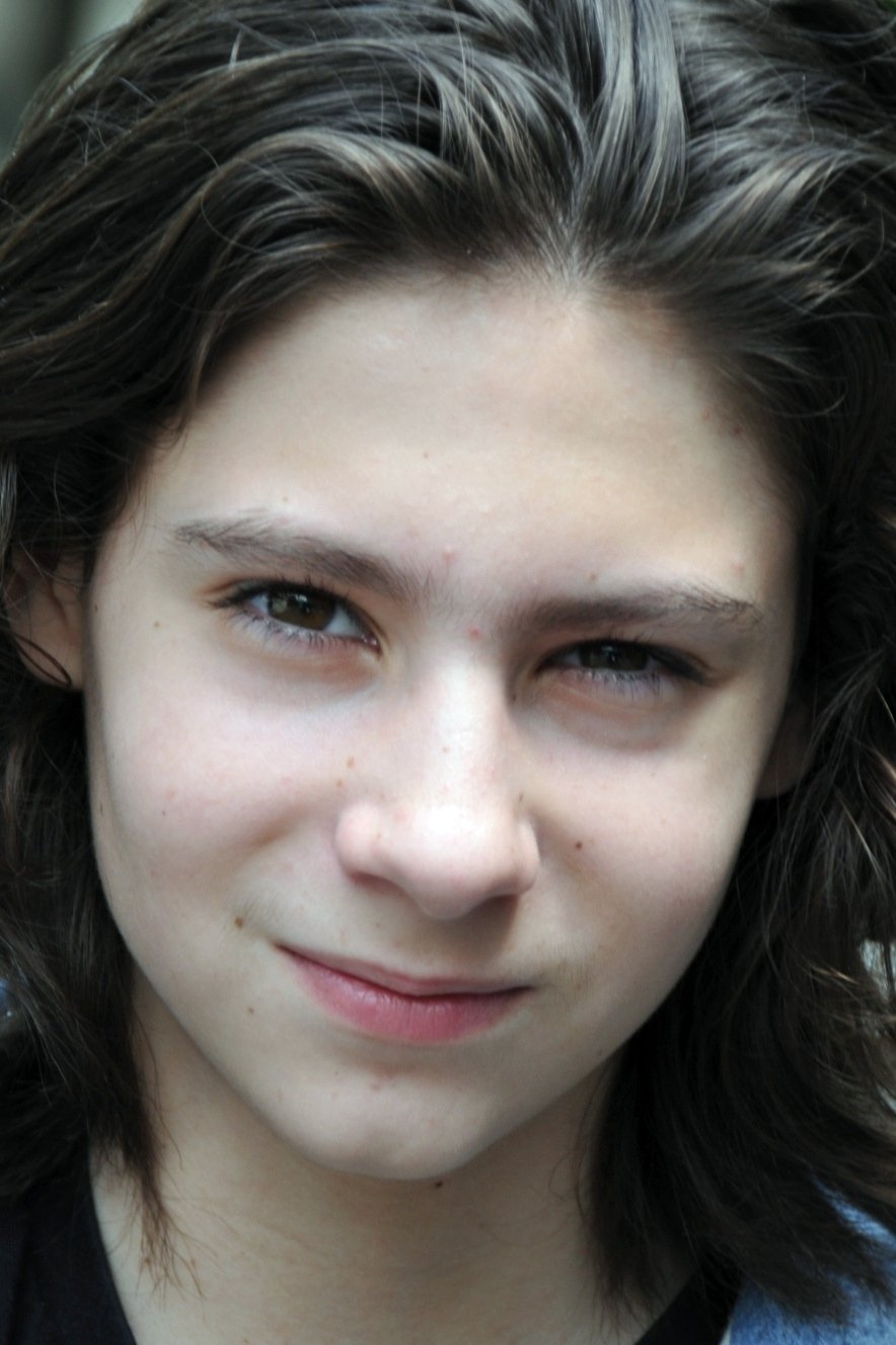 Guillaume Cloud-Roussel backdrop