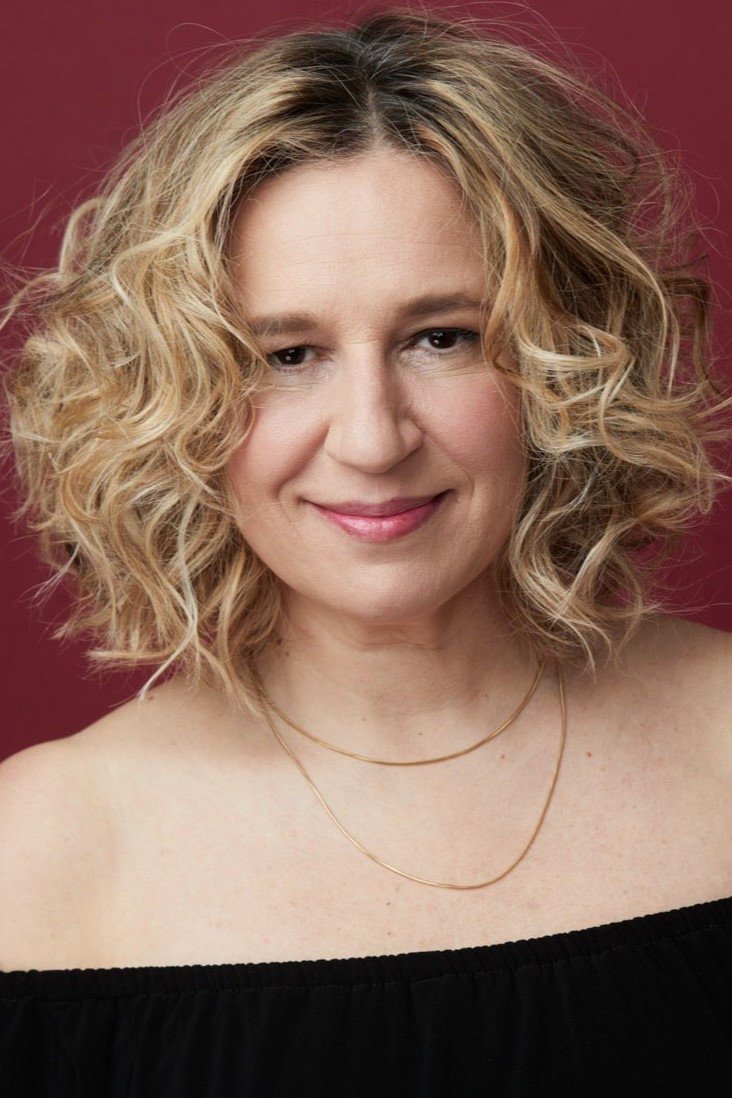 Raquel Pérez: Rakele Peres backdrop