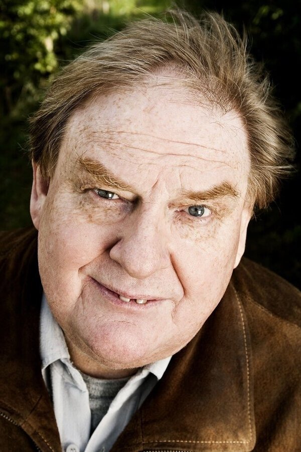 Ole Thestrup → Ole Thestrup backdrop