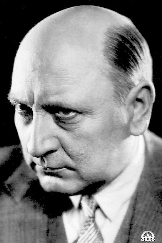 Léon Belières: Leon Beljers backdrop