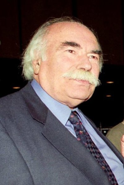 Nikos Kouros backdrop