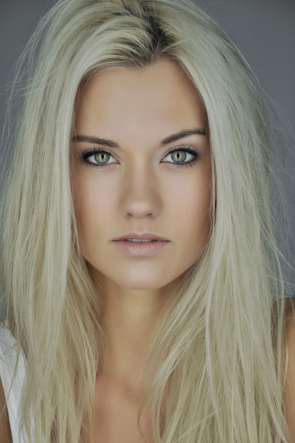 Laura James backdrop