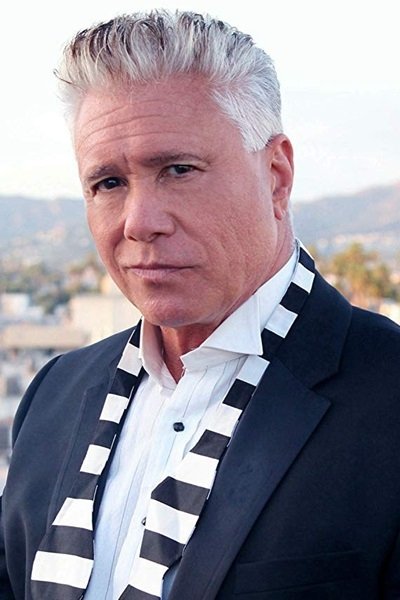 Gari Prajvët backdrop