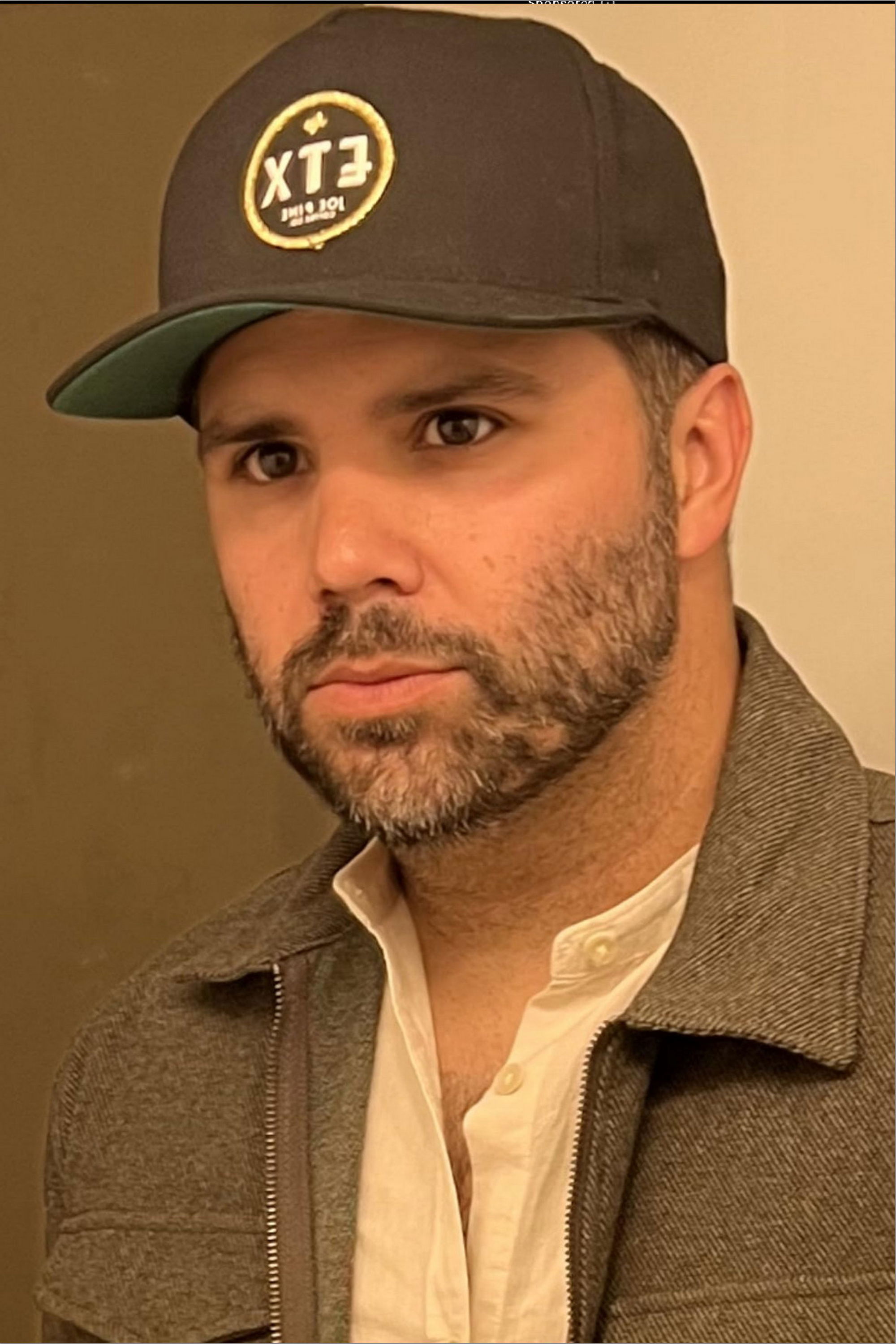 Micah Lyons backdrop