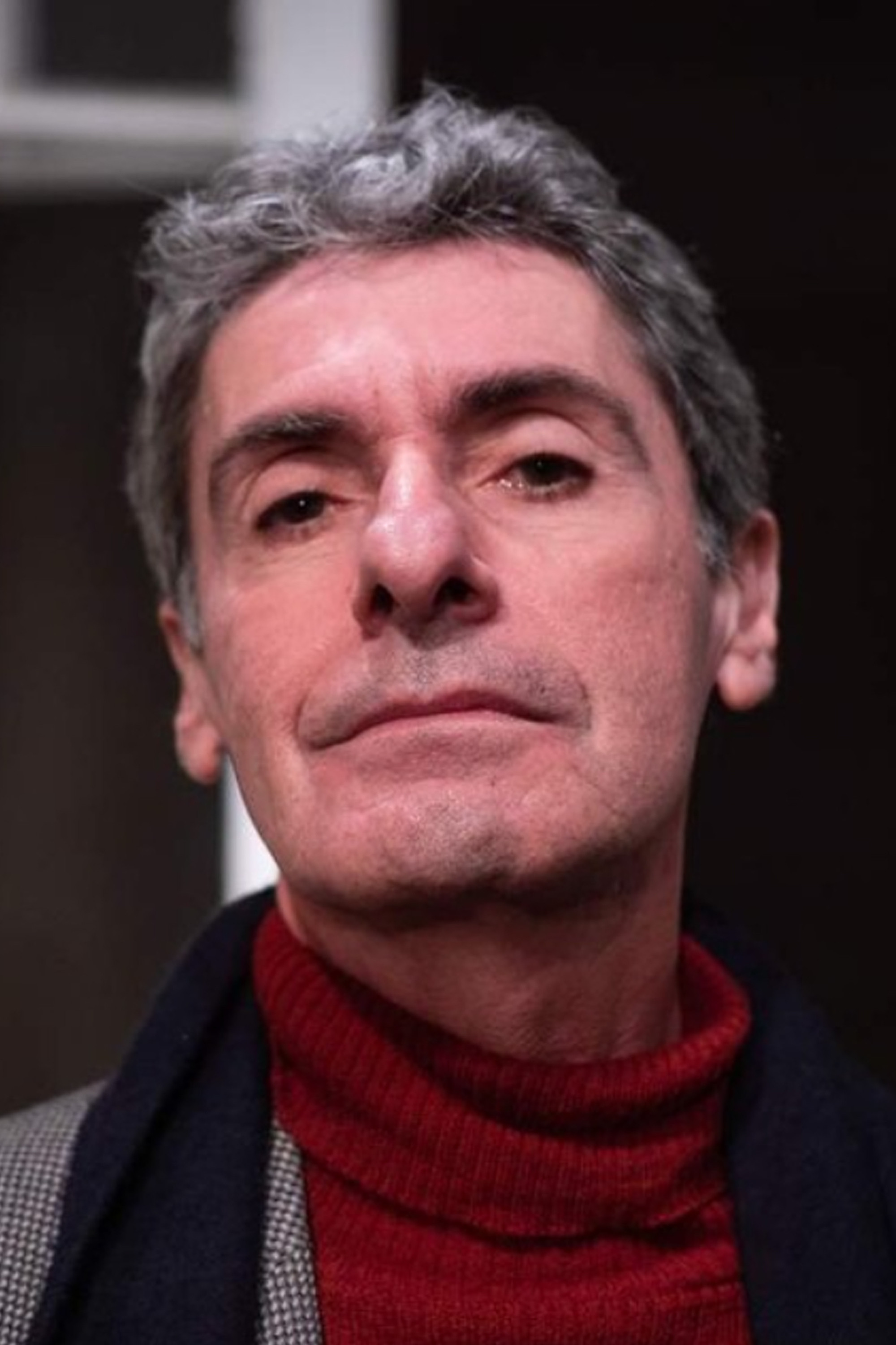 Marcelo Pozzi backdrop