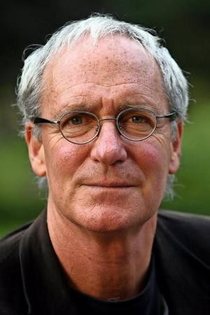 Oliver Brandl backdrop