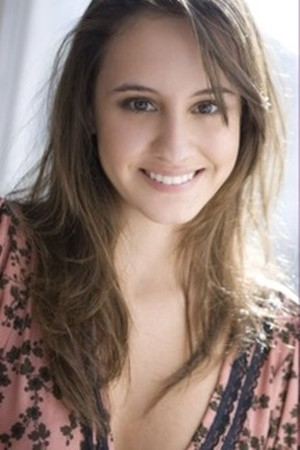 Tayana Dantas backdrop